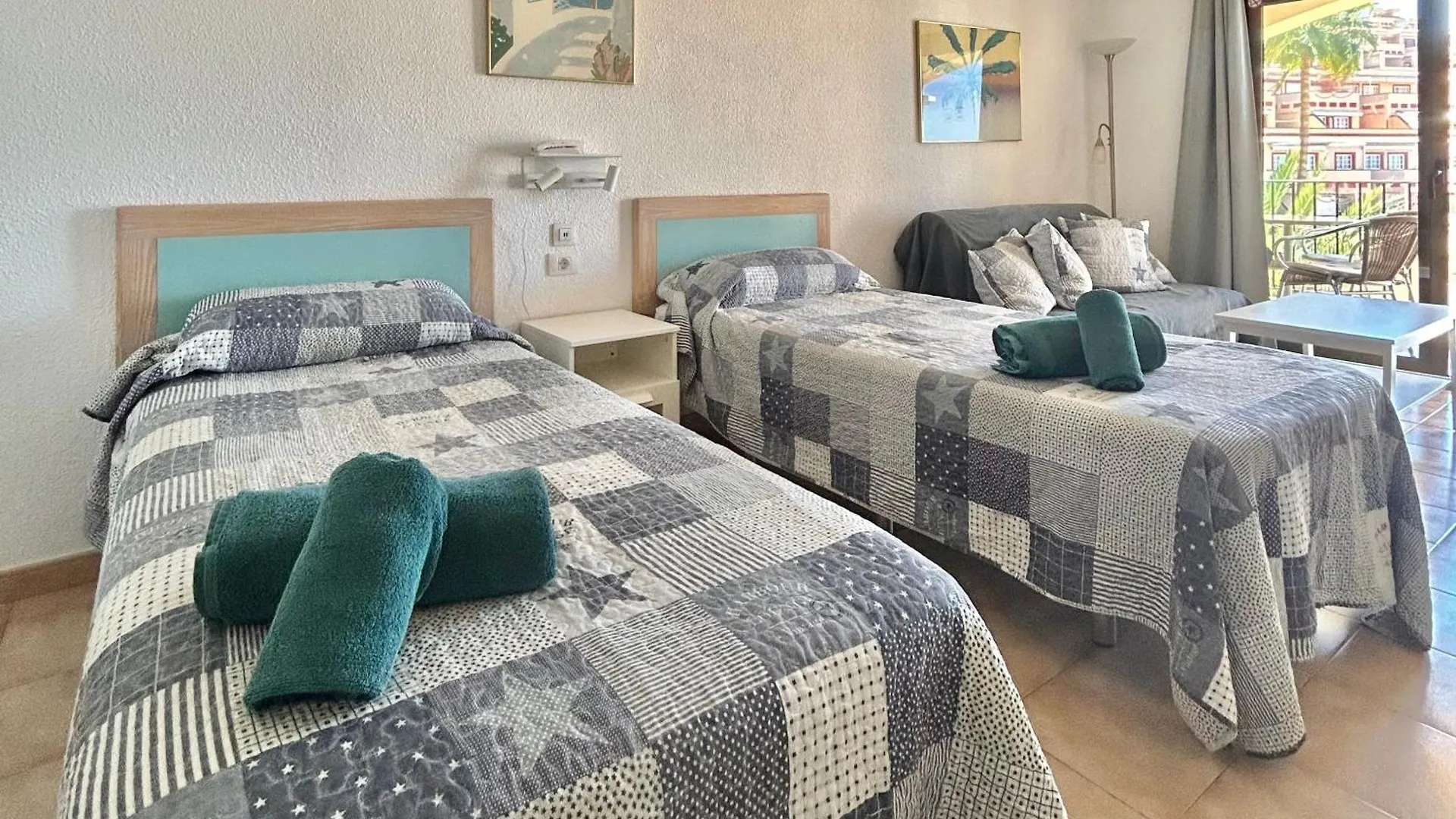 Pool And Sea View Studio In Castle Harbour C010 Los Cristianos